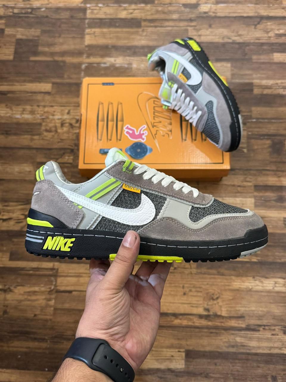 Limited Nike Dunk (3)